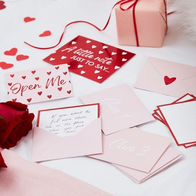 Valentines Treasure Hunt Game - 10 Pack