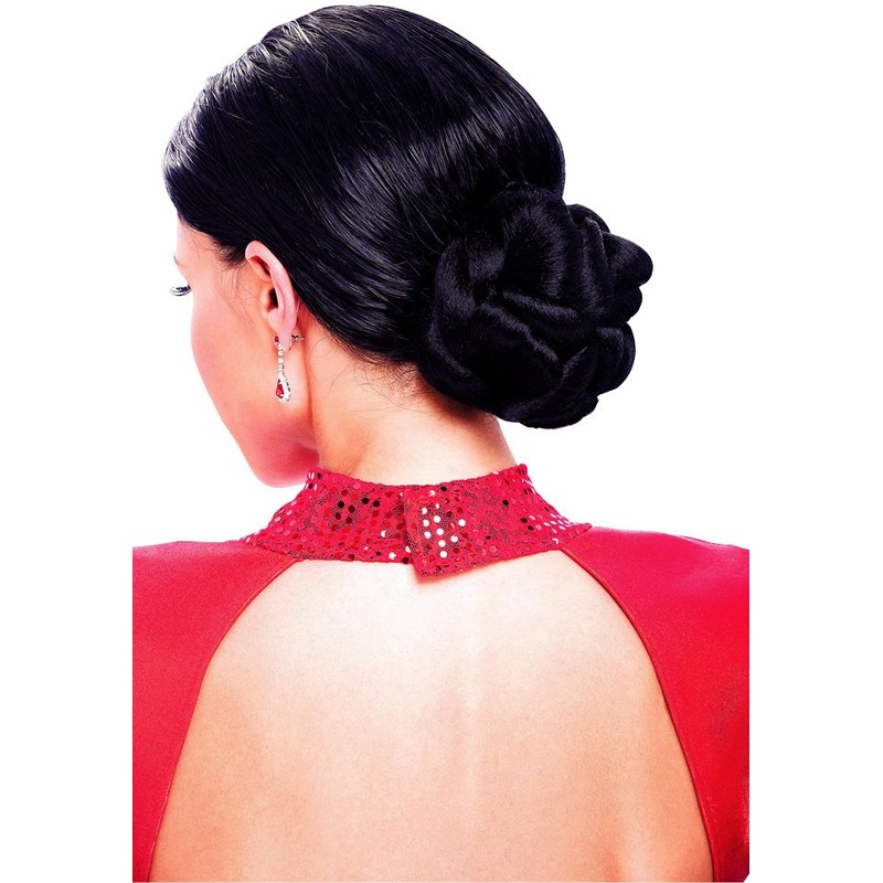 Ringmistress Nicolette Bun