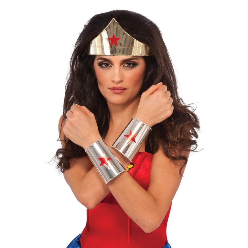 Wonder Woman Deluxe Accessory Kit Standard