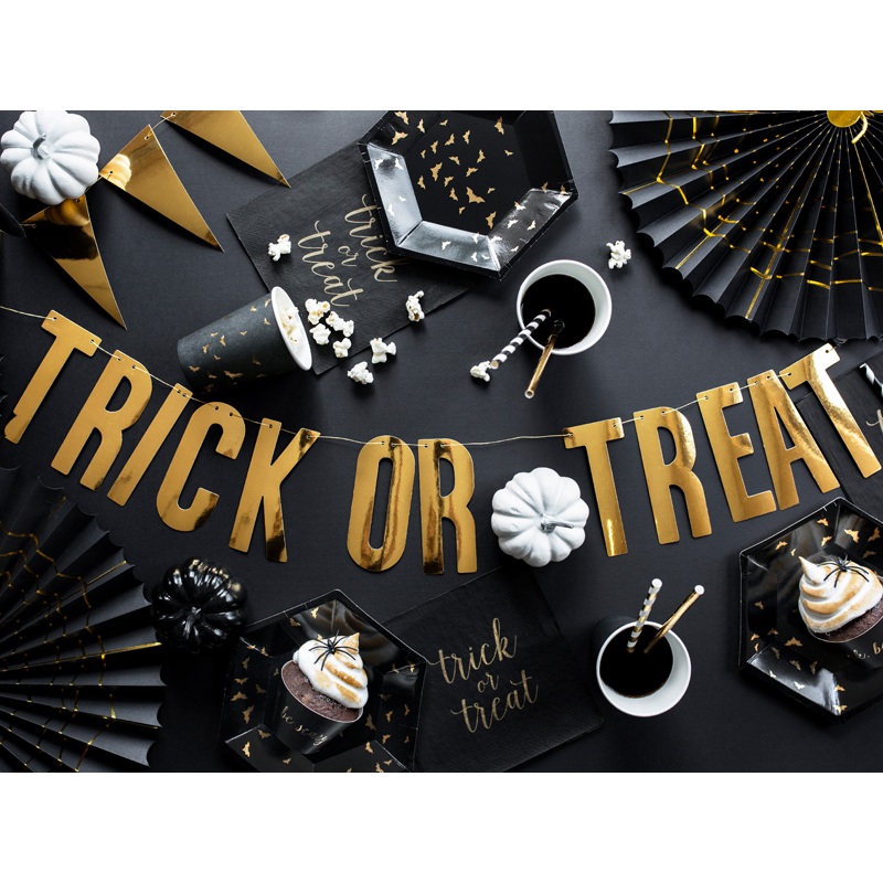 Be Scary Garland Trick or Treat 80cm