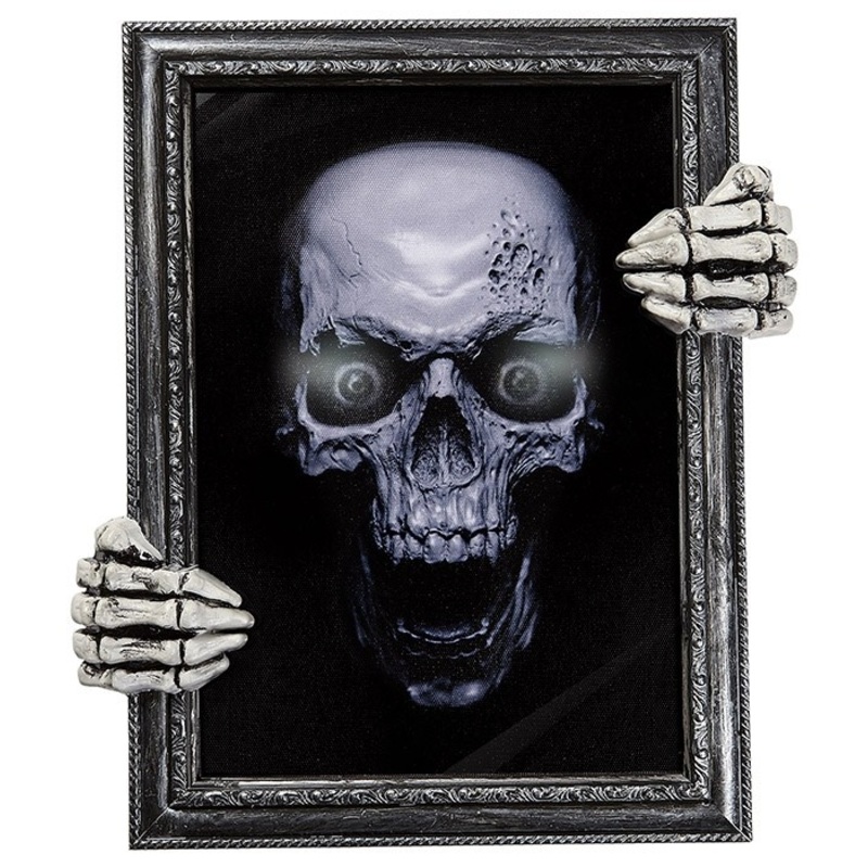 Talking skull painting