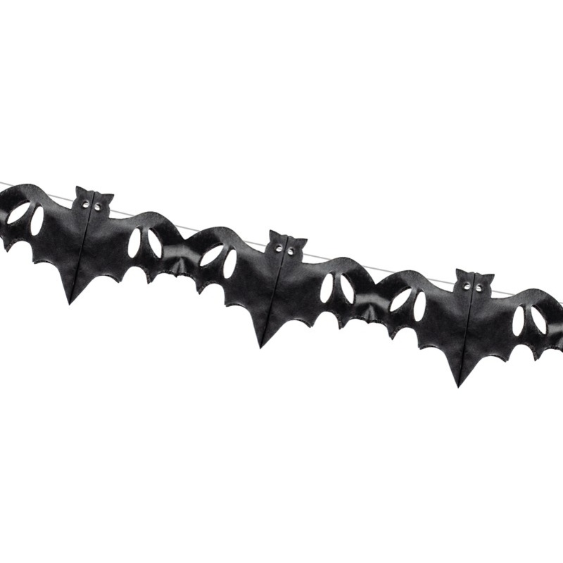 Be Scary Bat Garland 4m