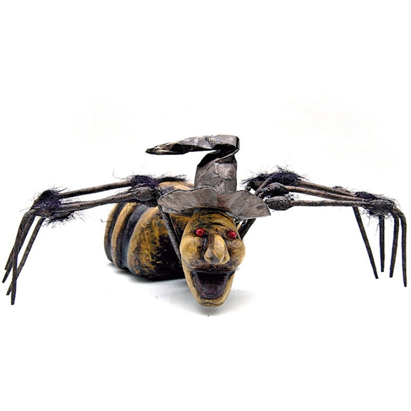 Spider Maya with a gravedigger hat