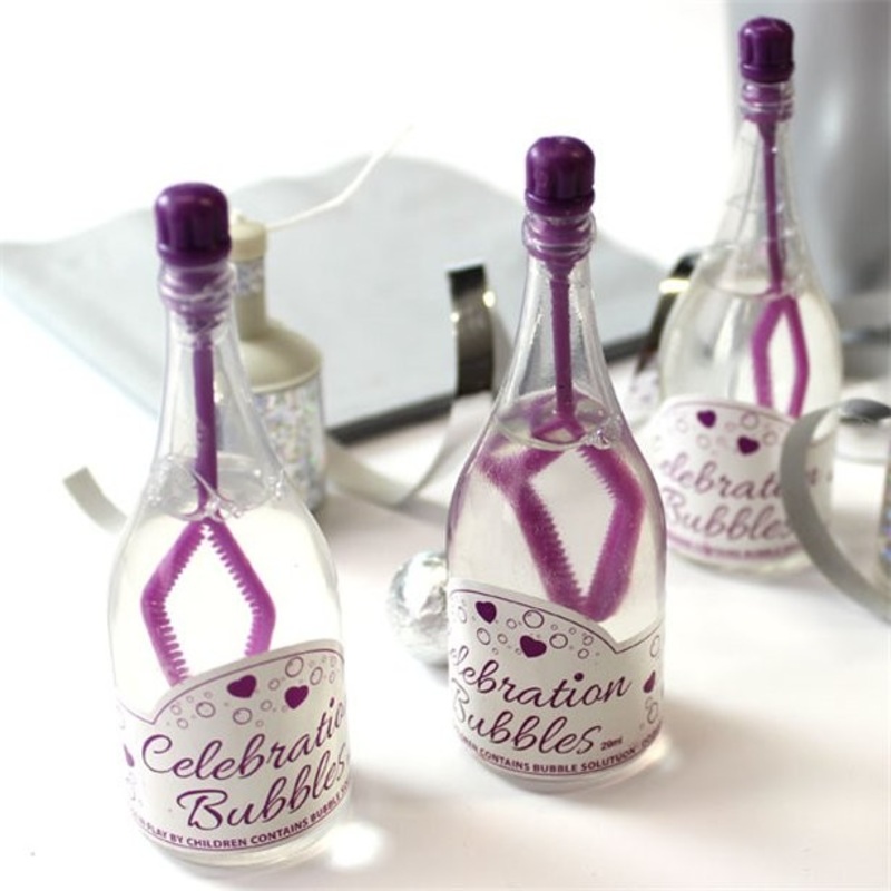 24 mini champagne bottles soap bubbles 9cm violet