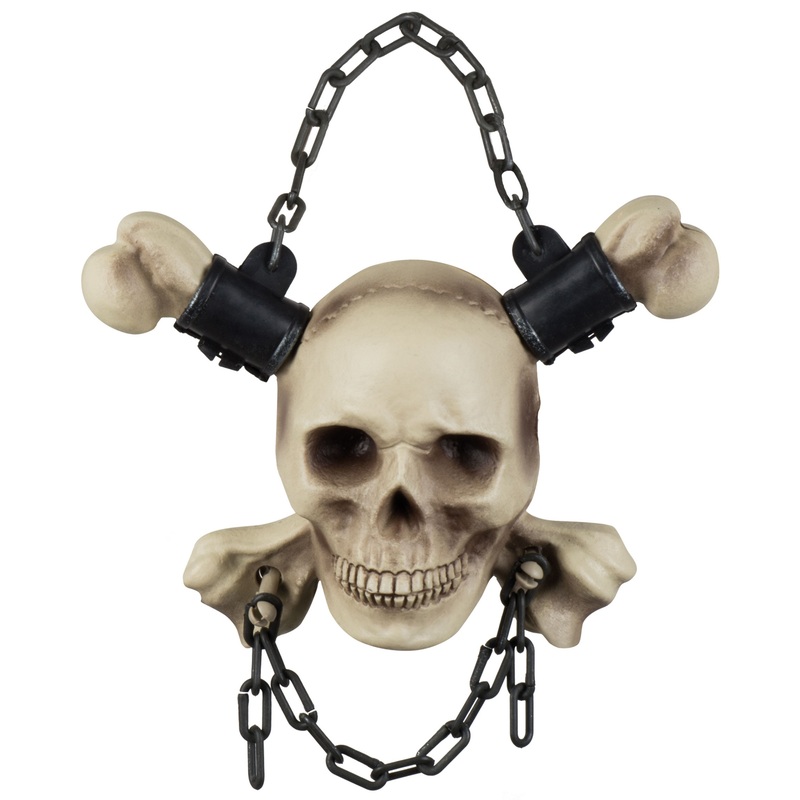 Halloween decoration skull chains 21 x 28cm