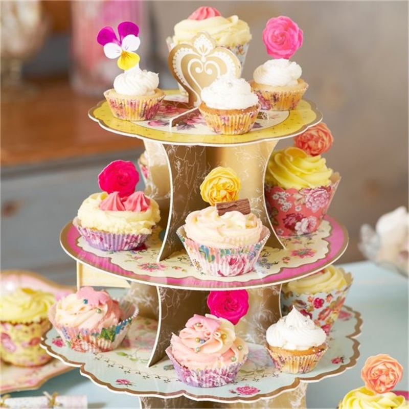 Truly delicious cake platter 3 floors