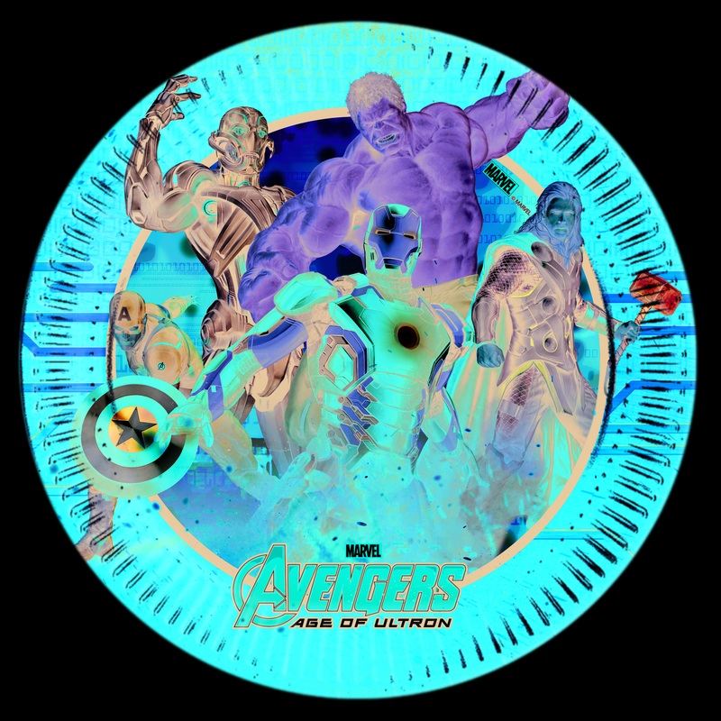 8 Avengers Fighter paper plates 20cm