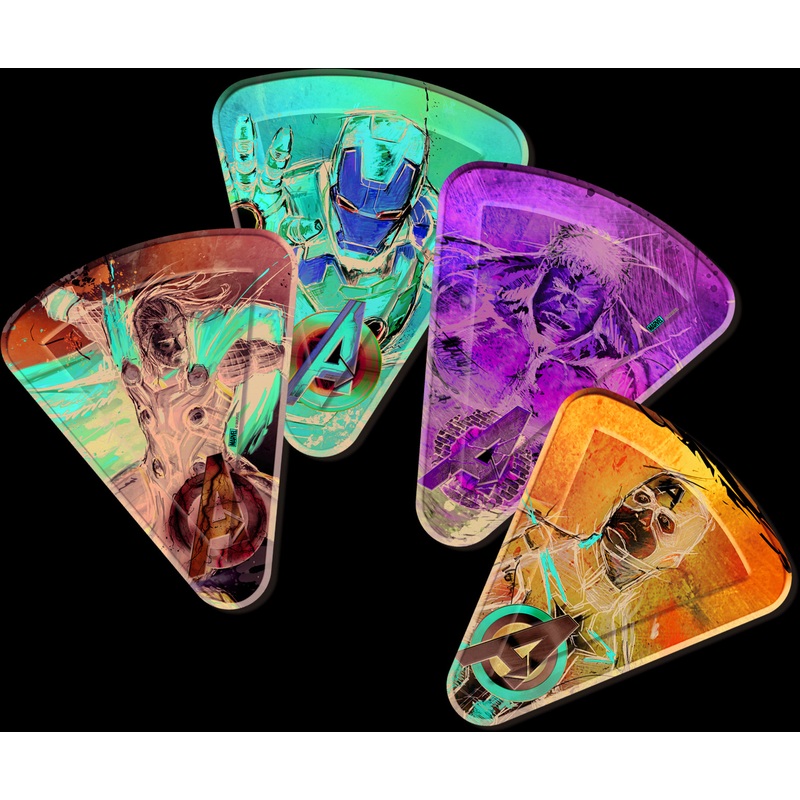 8 Avengers Universe pizza plates 22 x 26.5cm