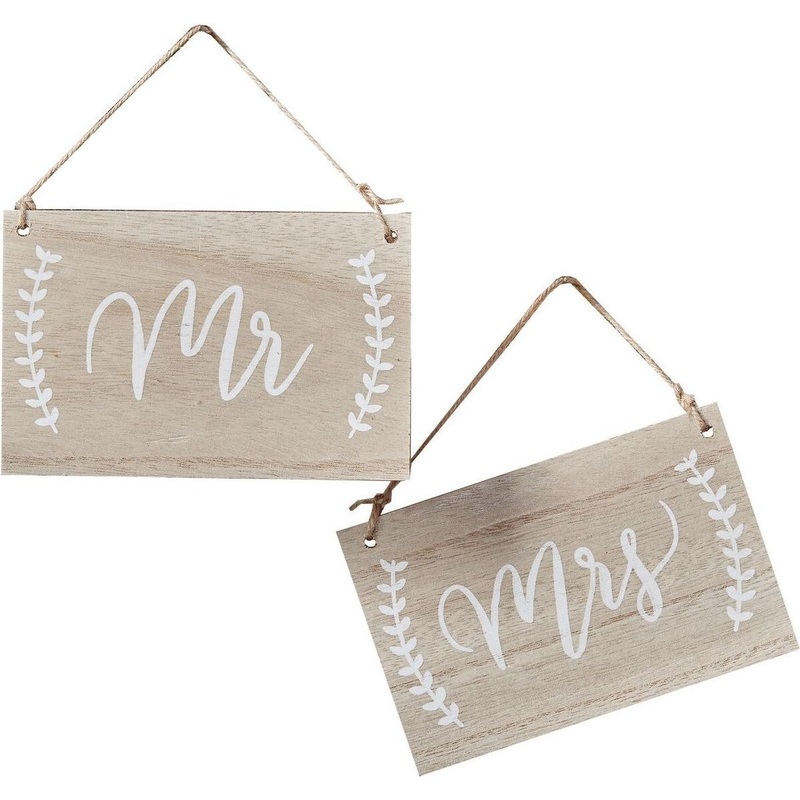 2 Boho Flowers Mr & Mrs wooden signs