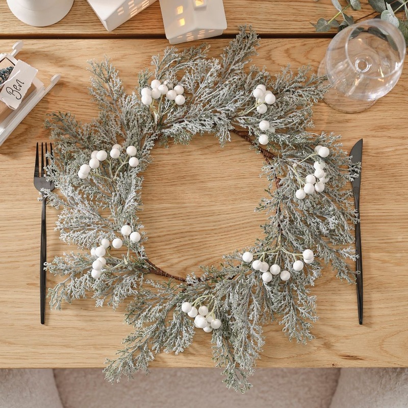 4 Frosted Berry placemats