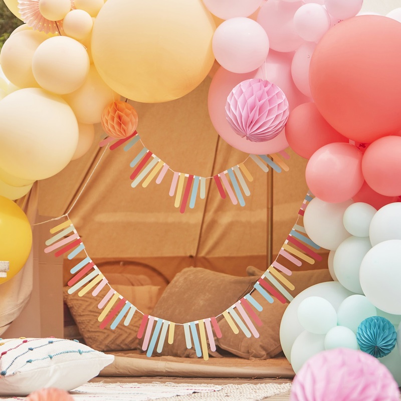3 colorful party fringe garland of 1m