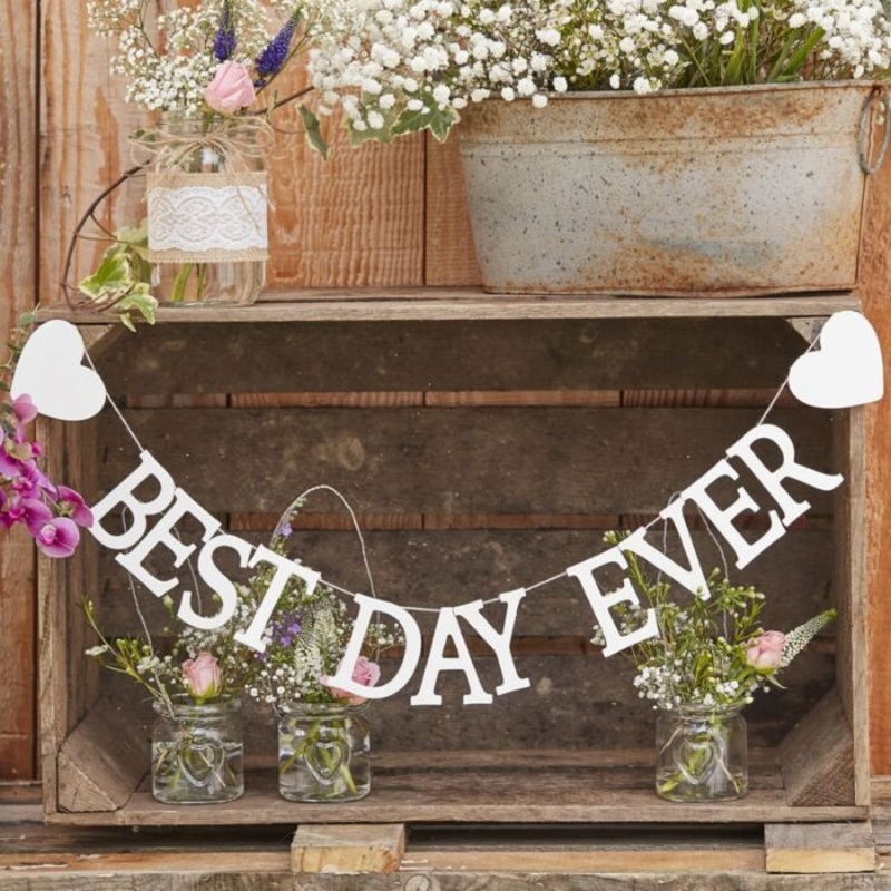 Country love wedding Best Day garland