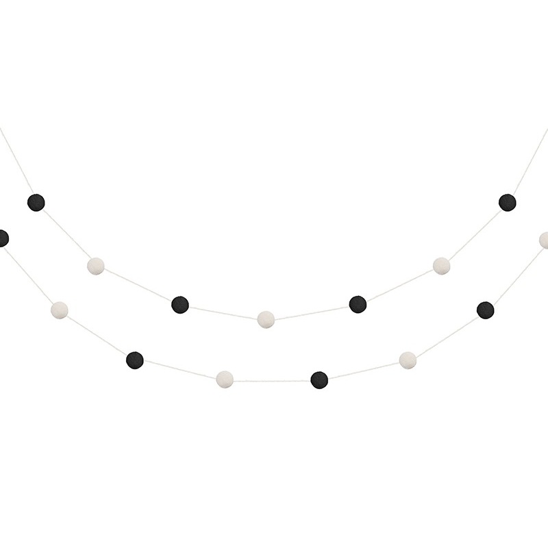 Pompom garland Black & White 200cm