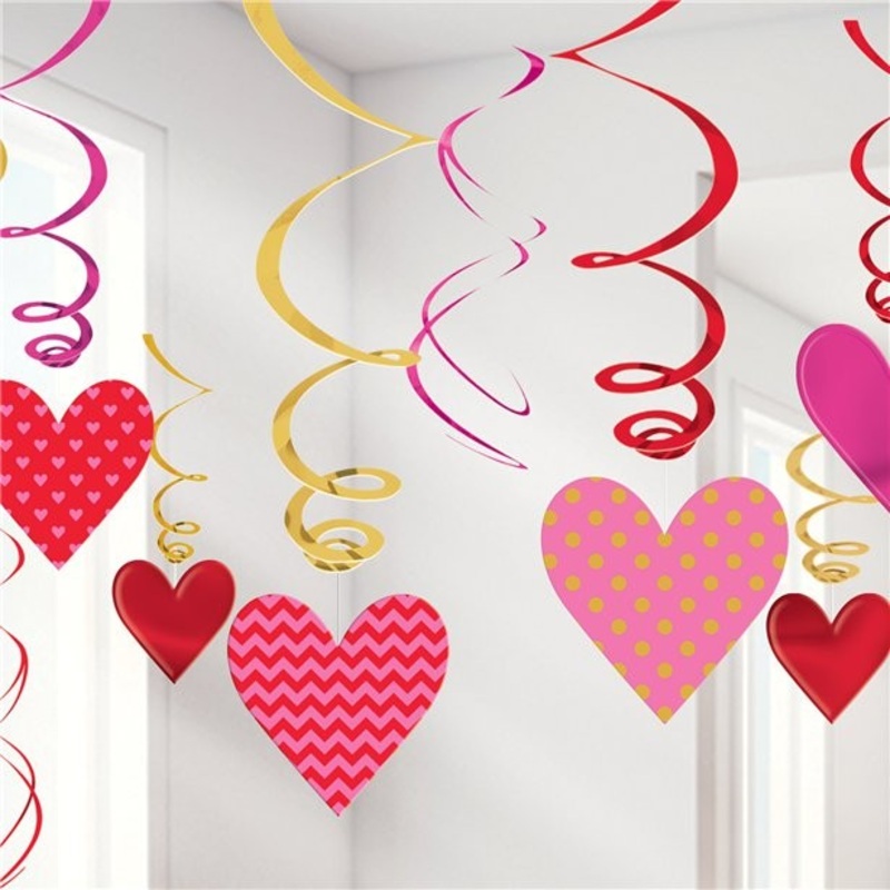 12 heart spiral hangers Much Love 61cm