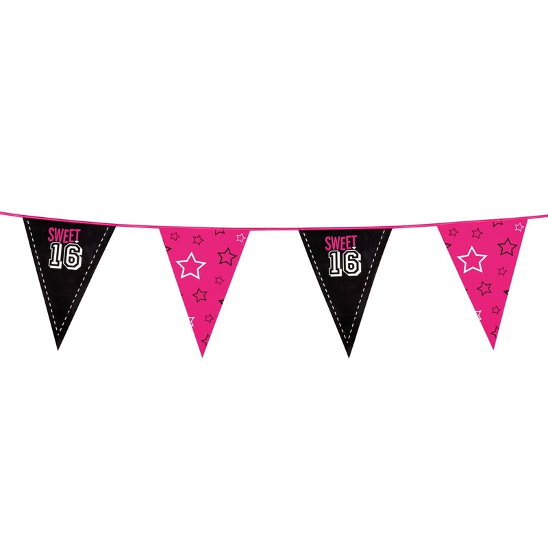 Pennant chain Sweet 16