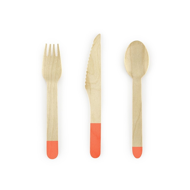 Wooden cutlery with orange handles, 18 pieces