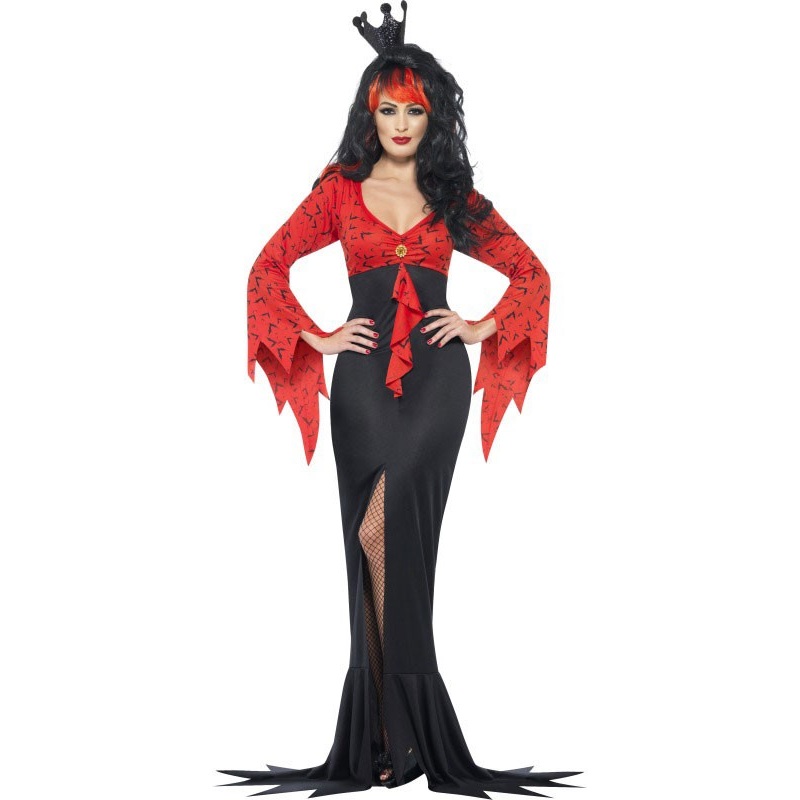 Elegant vampire lady S