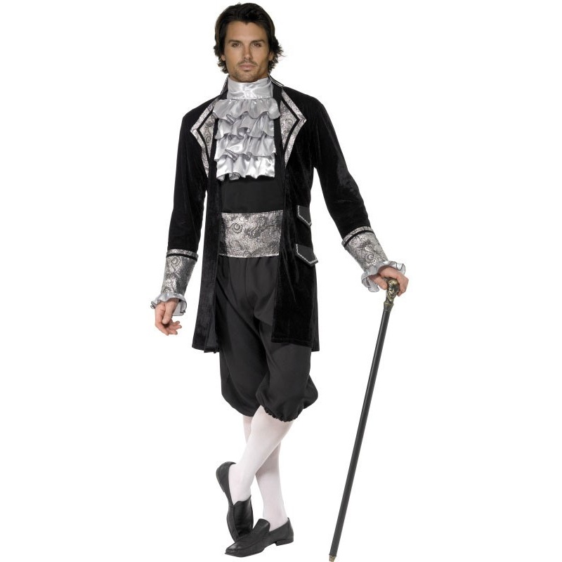 Halloween costume noble count Gothic vampire