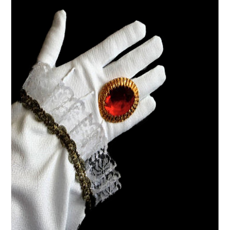 Victorian ring with gemstone