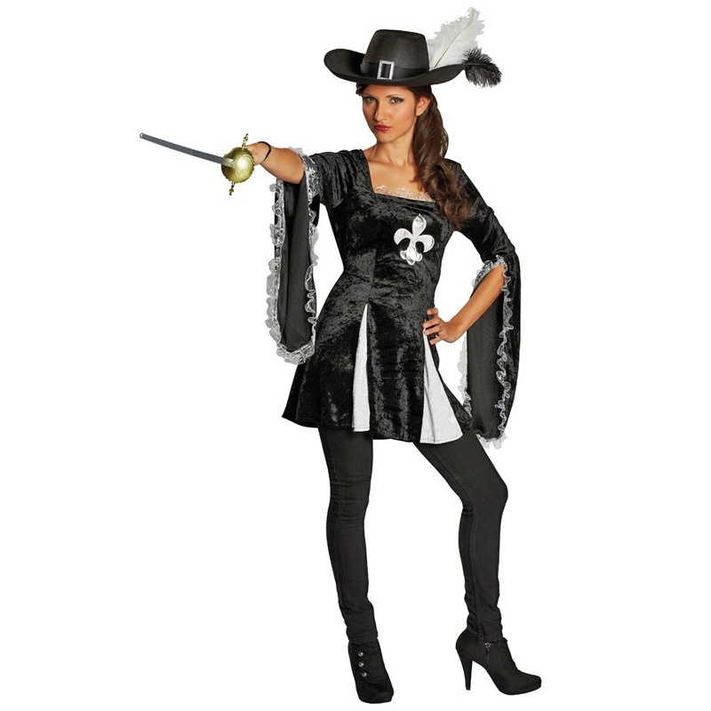 Miss Musketeer ladies costume 32