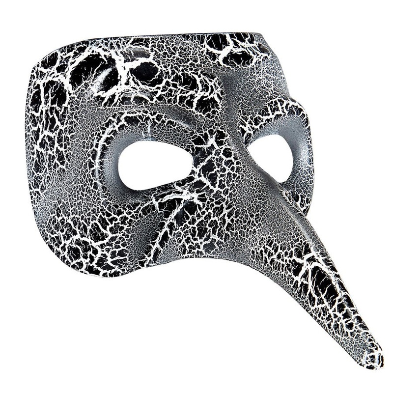 Mysterious beak mask