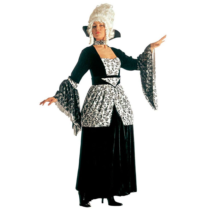 Noble baroque ladies costume
