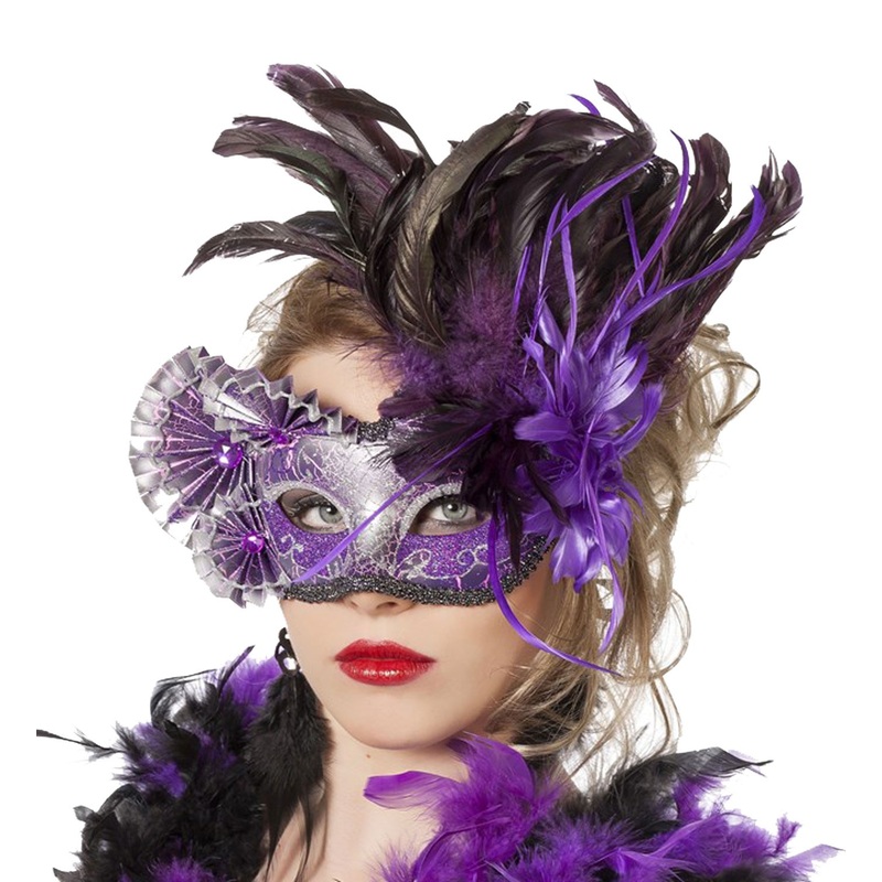 Purple eye mask violana with feathers