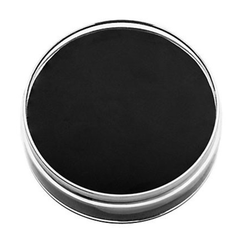 Cream make-up black