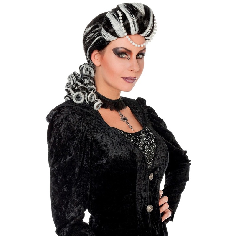 Vampire lady baroque wig with pearls
