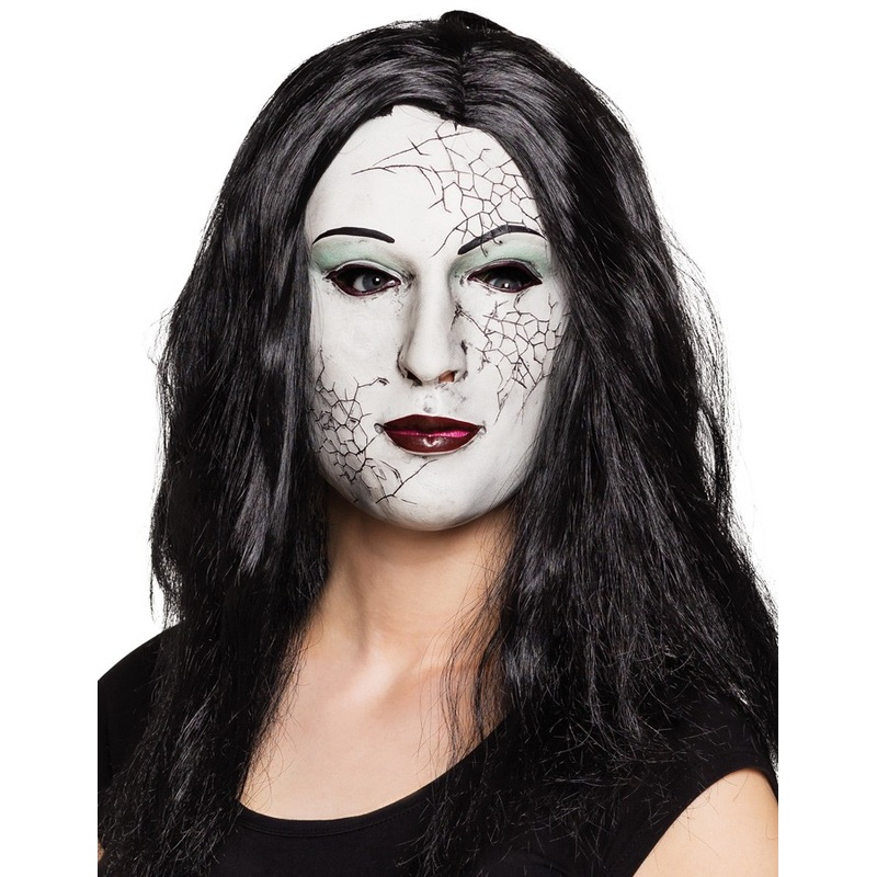 Vampire mask with black hair