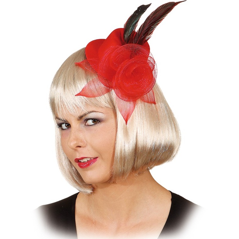 Red mini top hat Marie