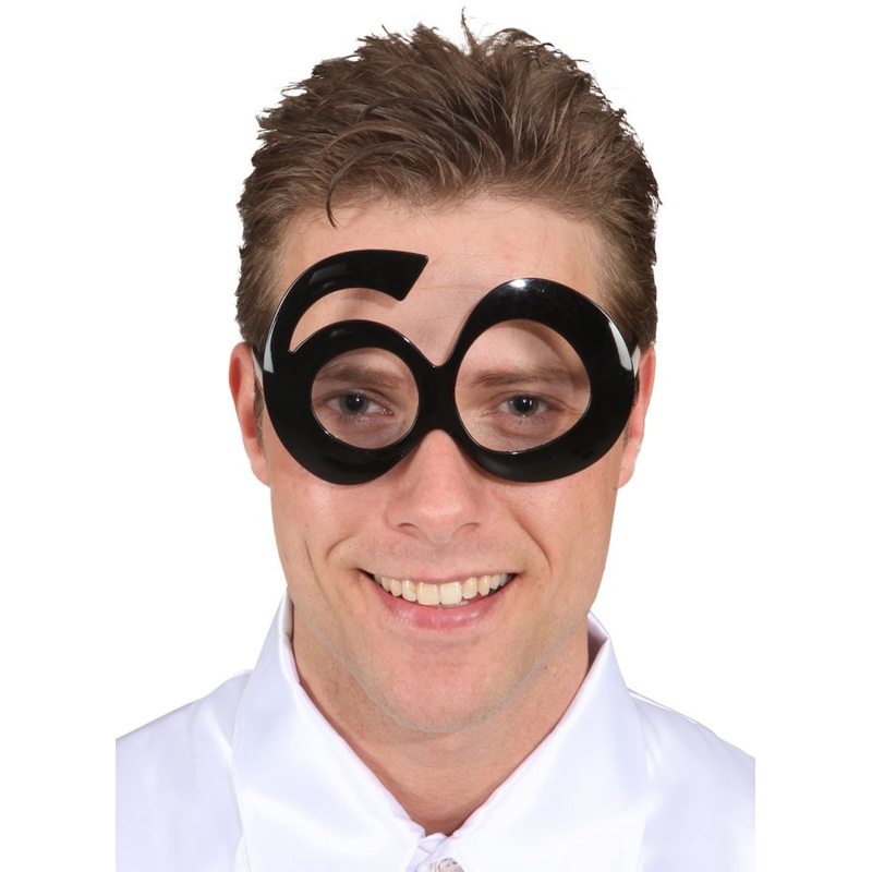 Black glasses as number 60