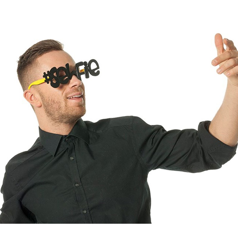 #Selfie party glasses